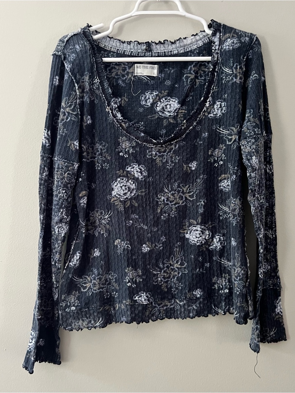 Free People We the Free Blue Floral Scoop Neck Long Sleeve Top Size XL